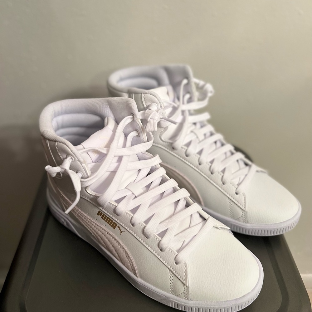 Women’s sneakers, Never worn